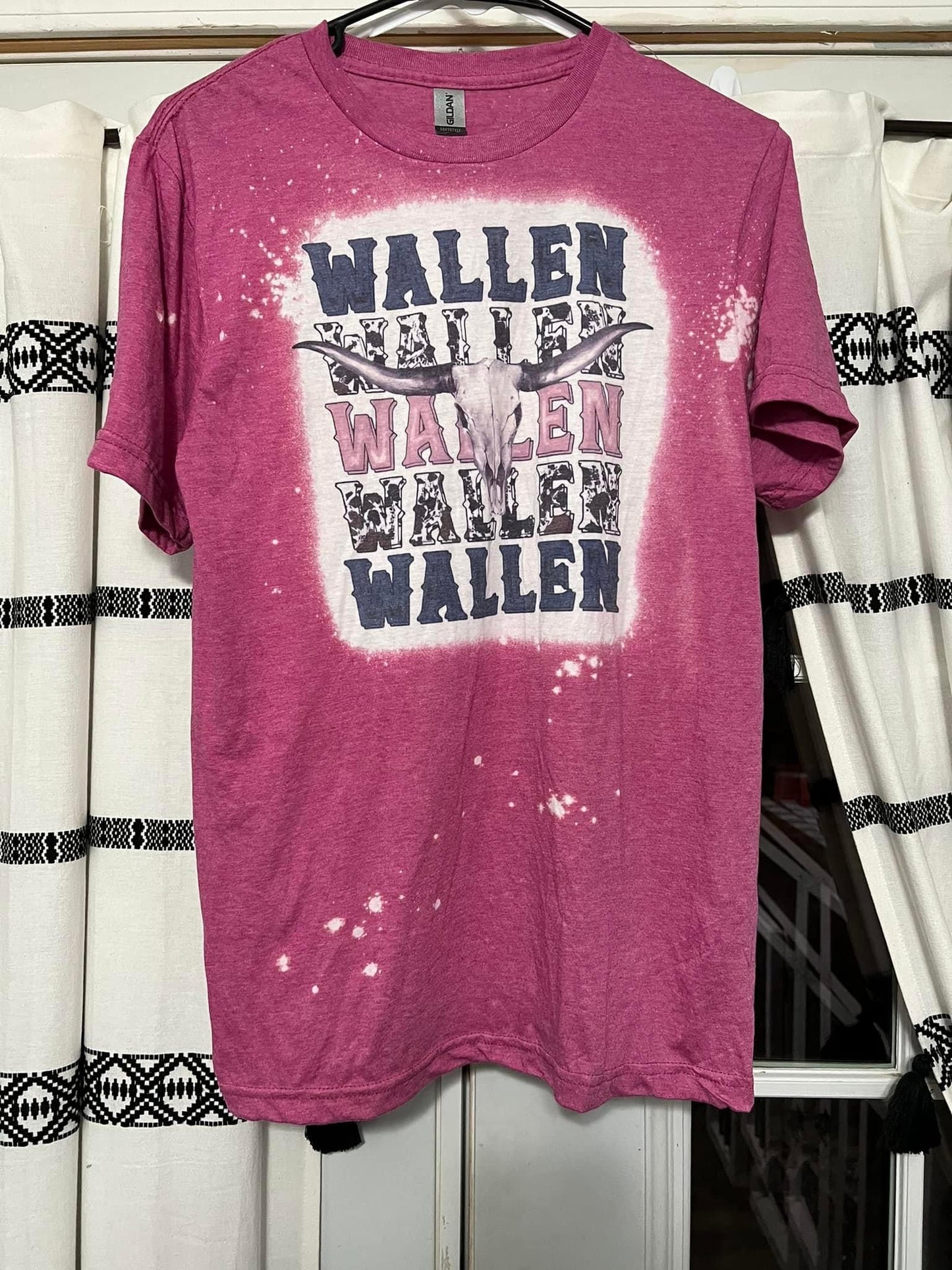 Wallen tee